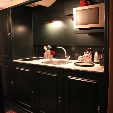 Bed & Breakfast Petit Paris *