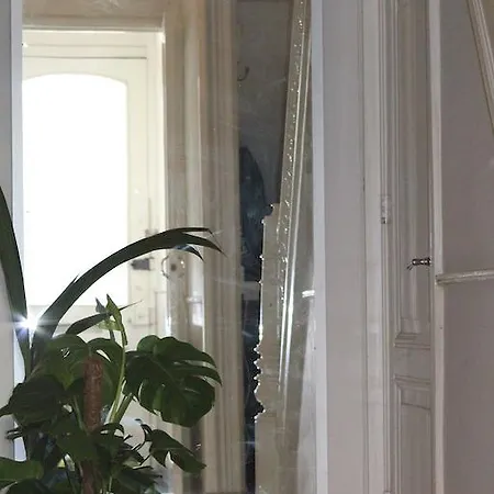Oda ve Kahvaltı Petit Paris Amsterdam
